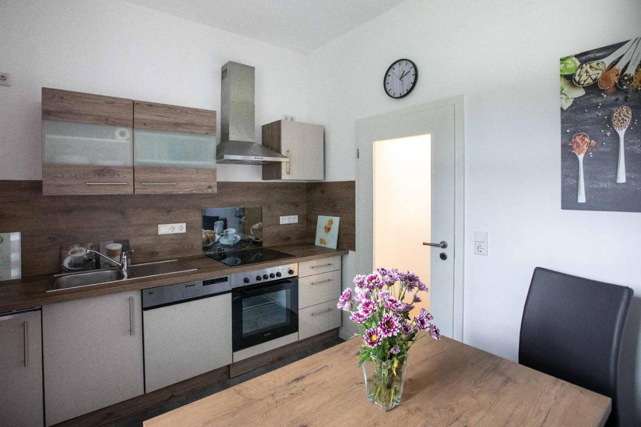 Nickis Gleis Apartment กราเฟอเนา ภายนอก รูปภาพ